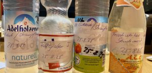 Hier die 4 Wasserproben aus unterschiedlichen Gewässern rund um den Ismaninger BR Sender